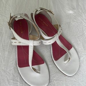 KATE SPADE WHITE SANDALS 6B